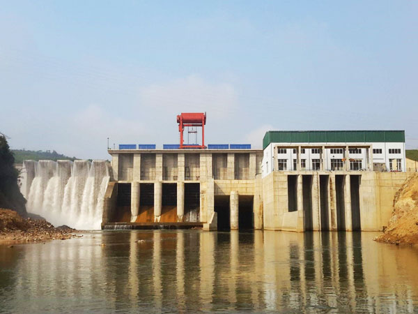 Lắp đặt máy móc thiết bị